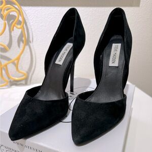 Steve Madden Varcityy Black Suede Pump 8.5